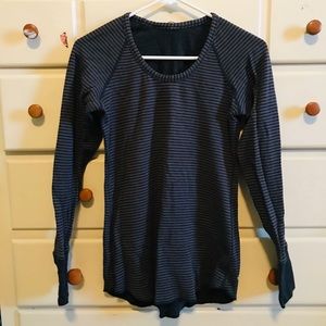 Lululemon Long sleeve reversible size 8